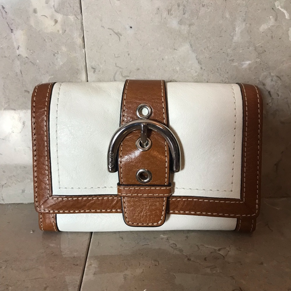 Coach White and Brown Leather Buckle Wallet
